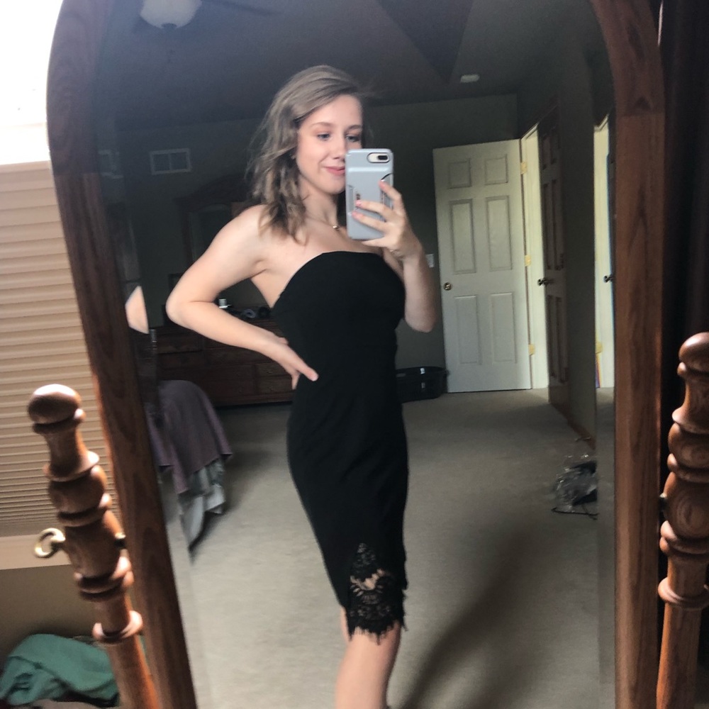NWT Lulus Strapless Black Lace Dress